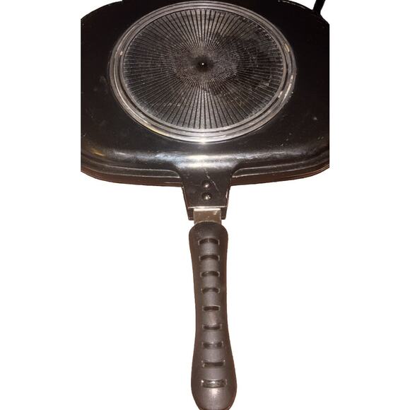 Black Double-Sided Non-Stick Grill Fry Pan Flip 'n' Cook Magnetic Seal - Picture 3 of 3